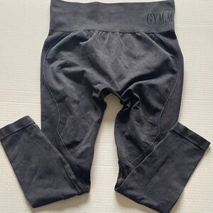 Gym Minute workout leggings bundle of 2 pair (1) black (1) dark gray